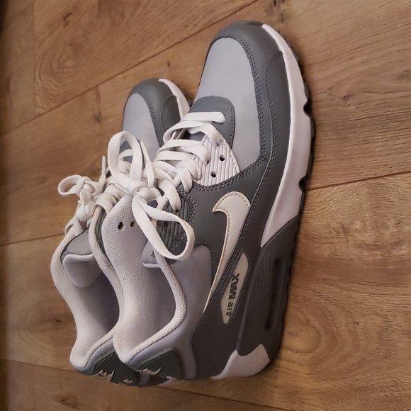 Nike Shoes - Nike Air Max